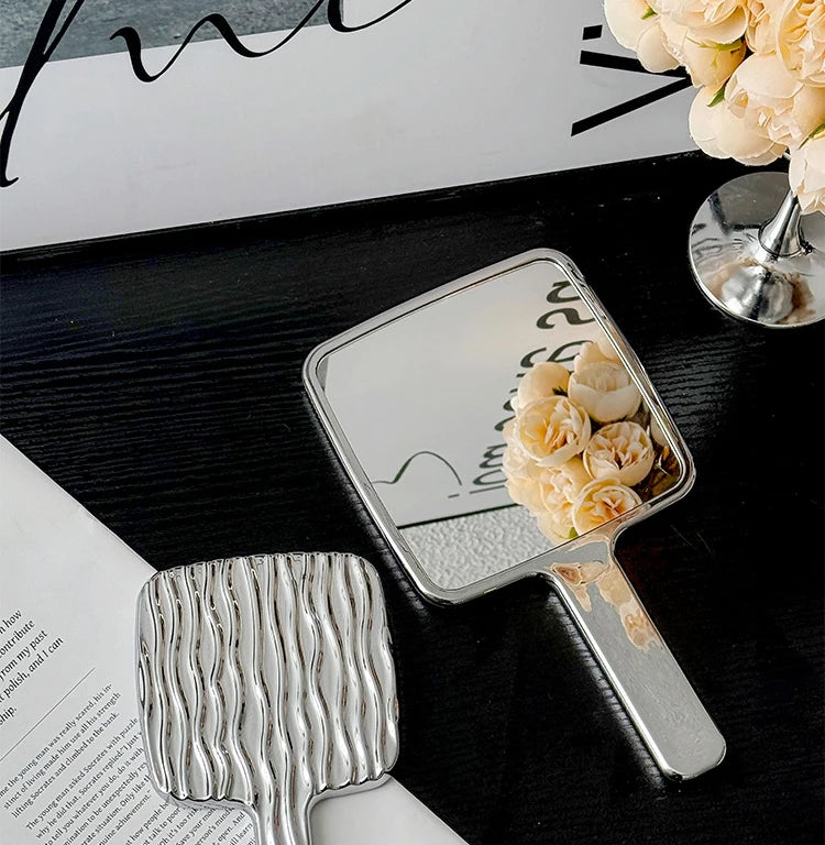 Portable Handheld Makeup Mirror – Modern Design