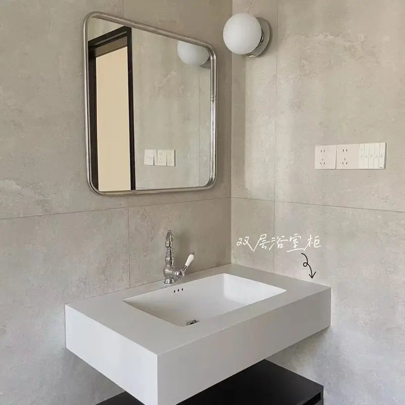 Minimalist Wall-Mounted Bathroom Mirror – Nordic Luxury