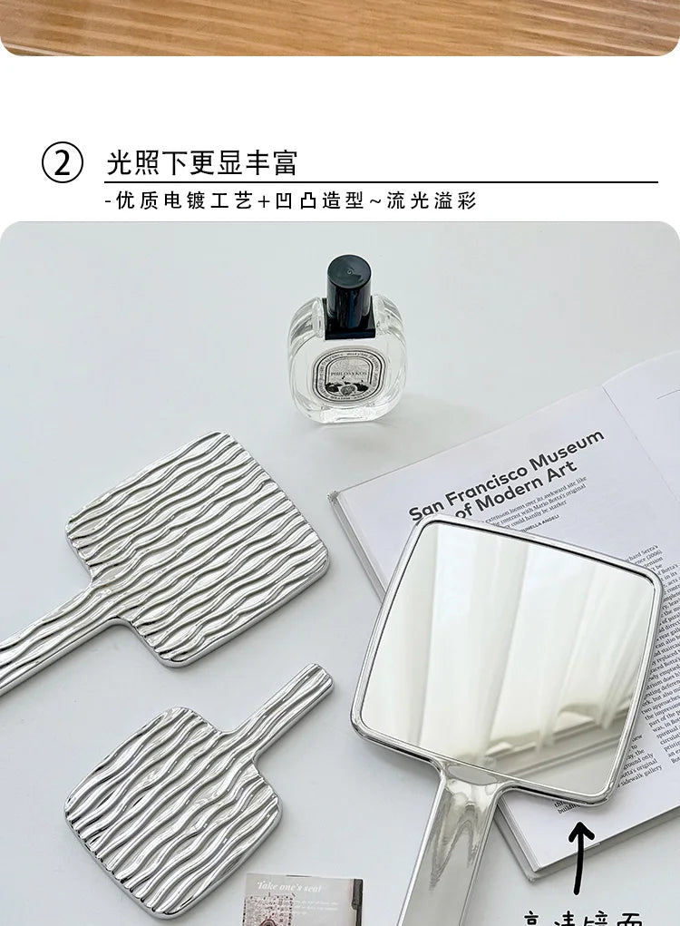 Portable Handheld Makeup Mirror – Modern Design